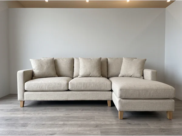 Esquinero con Chaise Longue Lino en vista frontal, fabricado en Mar del Plata